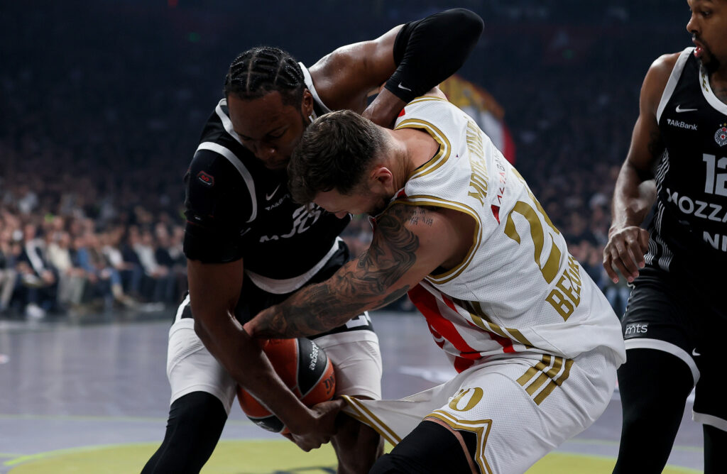 PRVA ČETVRTINA ZA ZABORAV: Večiti donirali cigle za izgradnju nove beogradske hale!