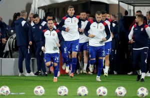 PA, DA LI JE MOGUĆE? Srpski fudbaler mora na dvomesečnu pauzu zbog odluke kluba!