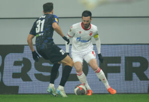 (POLUVREME) MIRNE MREŽE U TOPOLI: Zvezda kidiše na gol TSC-a, ali još uvek nema golova!