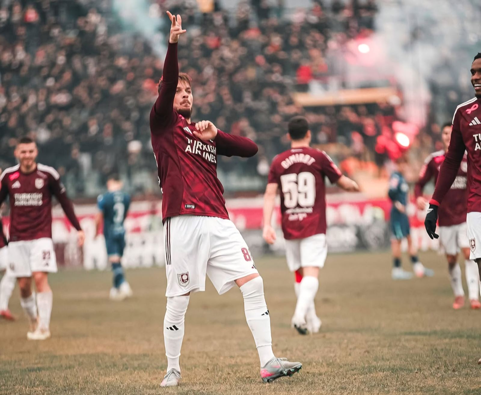 SKANDAL U DERBIJU BIH: Ljajić pogodio, pa neumesnom proslavom gola razbesneo navijače Željezničara! (VIDEO)