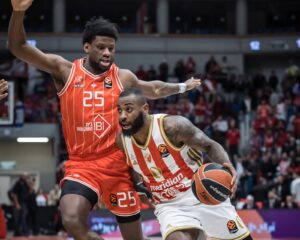 BATLER NIJE MOGAO SVE SAM: Crvena zvezda pala u završnici protiv Hapoela!