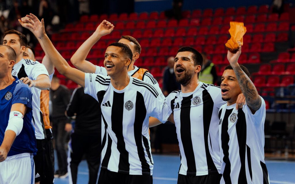 CRNO-BELA DOMINACIJA: Partizan ubedljivo preko Zvezde do finala Kupa!
