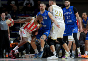 PALA OSVETA: Zvezda uzvratila udarac i slavila protiv Spartaka!