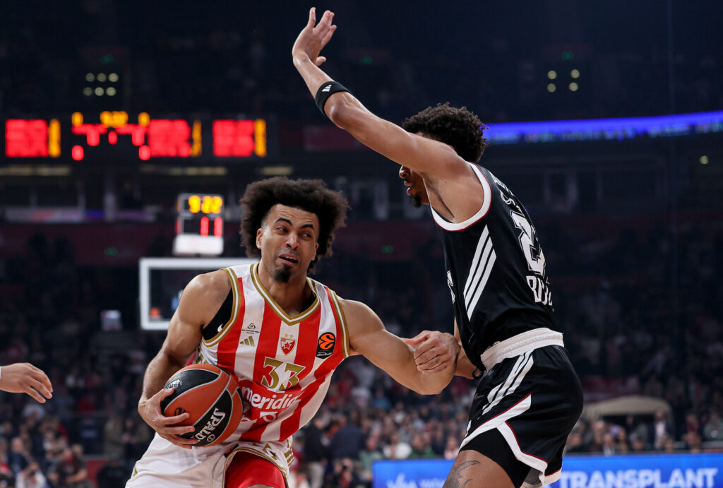 (POLUVREME) KODI SE VRATIO U RITAM: Velika borba između Crvene zvezde i Virtusa!