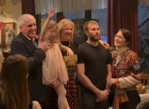 ŽELJKO OBRADOVIĆ OBELEŽIO SLAVU: Mnoštvo poznatih gostiju, među kojima je bio i navijač Crvene zvezde!