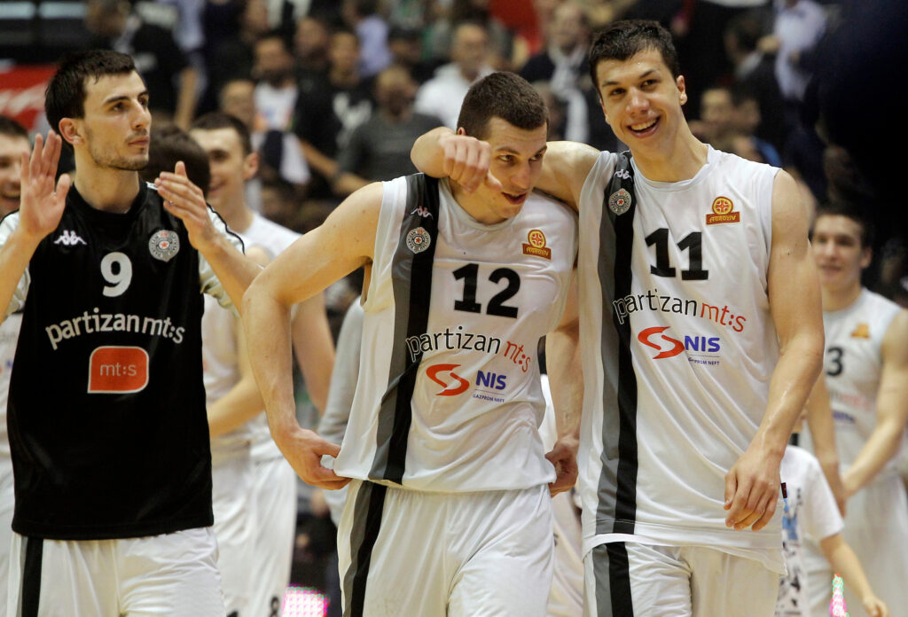 VIDEĆEMO DA LI SAM JOŠ INTERESANTAN PARTIZANU, POBEDE ĆE REŠITI NEZADOVOLJSTVO: Čuveni nekadašnji kapiten Partizana zagolicao maštu Grobara!