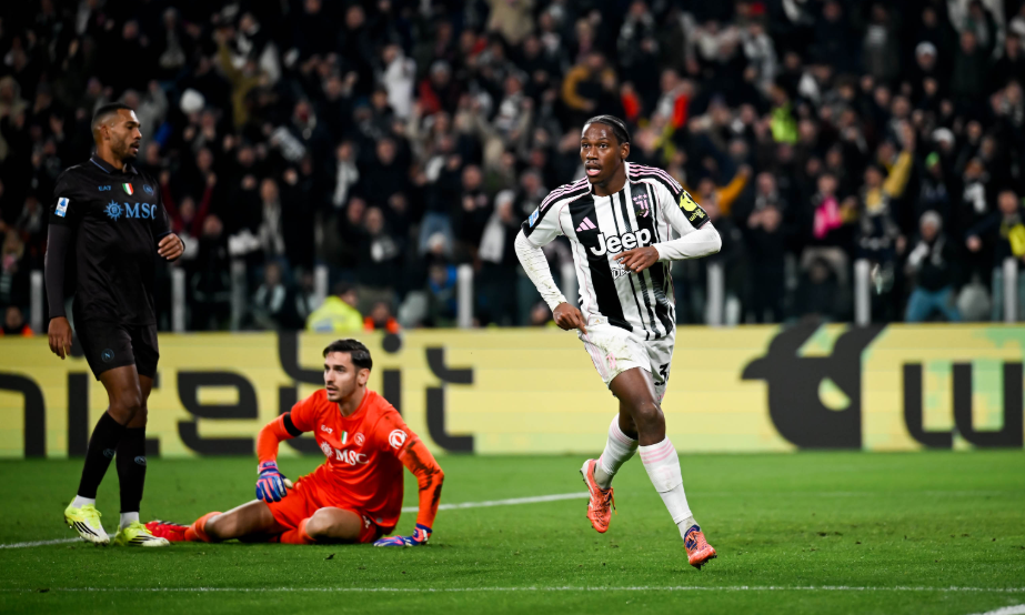 KOSTIĆ NOKAUTIRAO NAPOLI: Juventus razmontirao velikog rivala, Srbin briljirao!