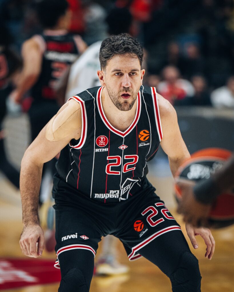 GAZDA SE VRATIO I POKAZAO DA JE HAPOEL NJEGOV KLUB: Micić režirao pobedu u srpskom derbiju!