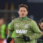 NOĆ ZA ZABORAV ZA MATIĆA: Inter petardom razneo Sasuolo – Srbin za minut dobio dva žuta kartona!