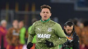 NOĆ ZA ZABORAV ZA MATIĆA: Inter petardom razneo Sasuolo – Srbin za minut dobio dva žuta kartona!