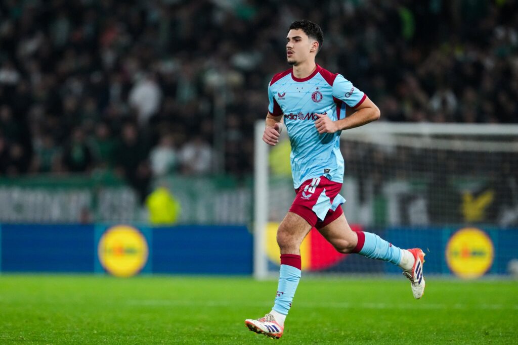 OGROMAN UDARAC ZA PORODICU VAN PERSI, POTRESNE SCENE U ŠPANIJI: Činio čuda na debiju, teška povreda odmah na sledecem meču!