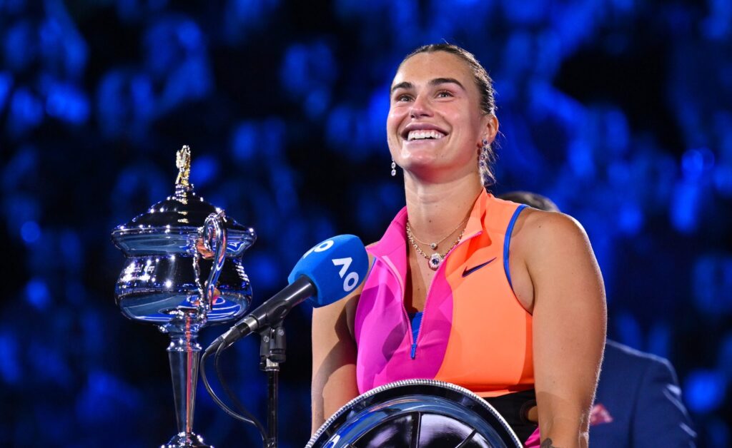 NIŠTA OD TITULE ZA ARINU, RIBAKINA DOŠLA DO PEHARA: Sabalenka ponovo ispustila dobijen meč i titulu u Melburnu!