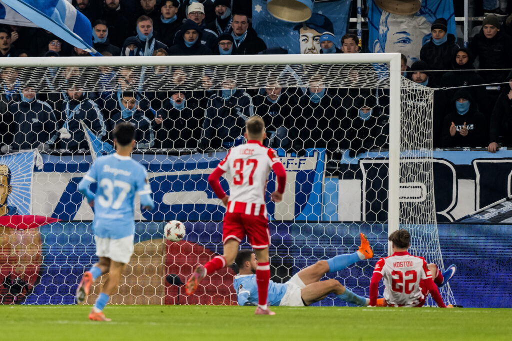 ŠKOLSKA AKCIJA: Pogledajte kako je Zvezdin kapitalac načeo Šveđane!