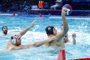 (POLUVREME) SRBIJA SE MUČI PROTIV HOLANDIJE: Delfini gube na poluvremenu!