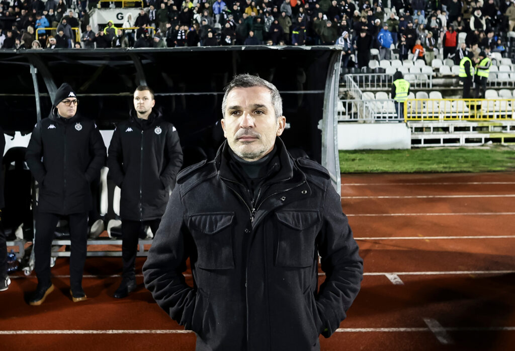 PARTIZAN KREĆE NA PRIPREME: Stojaković odredio imena 33 igrača koji lete za Tursku!