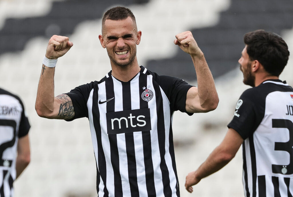 HOLENDER SE VRAĆA U SRBIJU: Nekadašnji Partizanov napadač potpisao za Superligaša!