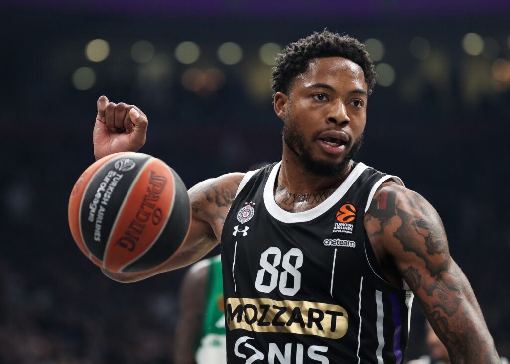 TAJRIK DŽONS I MISTERIJA OKO NJEGOVOG TRANSFERA: Olimpijakos se konačno oglasio!