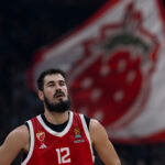 (TVITOVI) SELEKTOR GA ŽELI U REPREZENTACIJI, DELIJE GA NE ŽELE U ZVEZDI: Kalinić na žestokom udaru navijača!