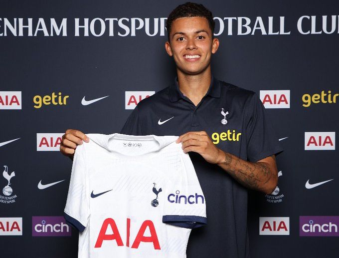 TRANSFER BOMBA VEĆ PRVOG DANA NOVE GODINE: Strelac najvažnijeg gola u istoriji Totenhema napušta klub!