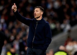 NAJTRAŽENIJI TRENER NA SVETU: Ova tri velikana su moguće destinacije za Alonsa!