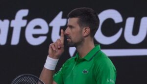 „SMIRI SE KRETENU“: Đoković poslao vrlo ozbiljnu poruku jednoj osobi!