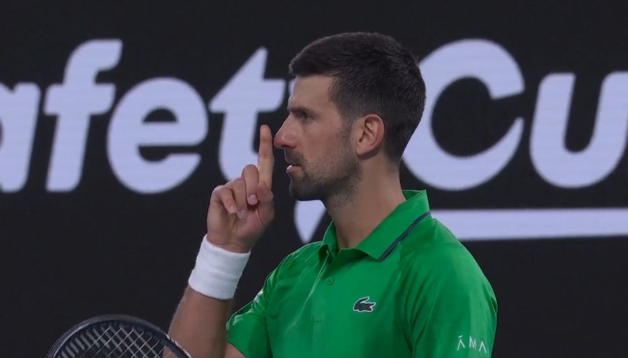 „SMIRI SE KRETENU“: Đoković poslao vrlo ozbiljnu poruku jednoj osobi!