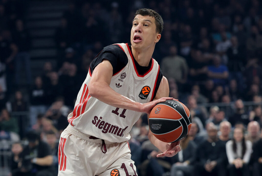 LEP GEST BAVARACA: Bajern čestitao Srbima Novu Godinu na ćirilici! (FOTO)