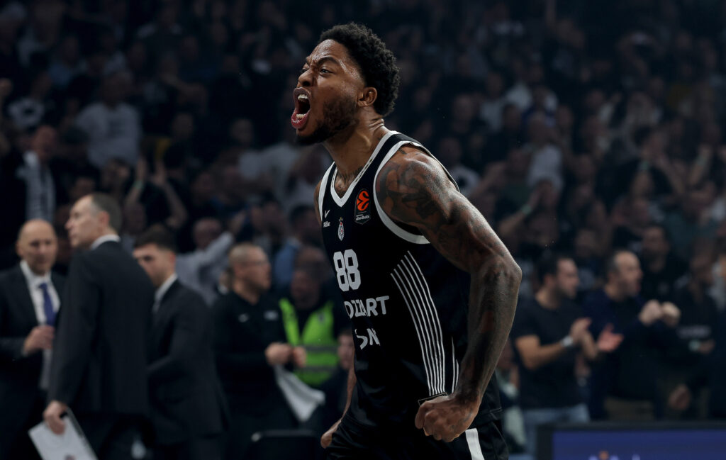 TAJRIK NE SME DA IGRA SAMO U JANUARU: U plej-ofu ili na F4 smeće da napadne Partizan!