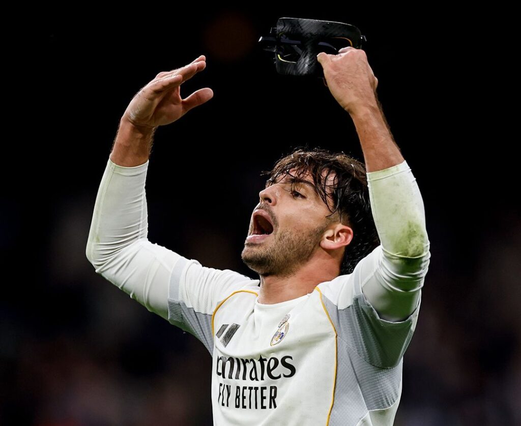 SCENE KAO U SRBIJI: Real konačno slavio, navijači izviždali igrače i predsednika kluba!