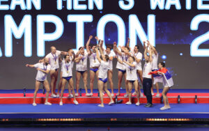 „DELFINI“ NAGRAĐENI: Ministarstvo sporta uplatilo 20.000 evra zlatnim vaterpolistima Srbije!