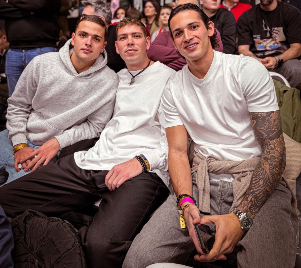 SVAKOM DELIJI JE VEČERAS SRCE PUNO: Sinovi Siniše Mihajlovića gledaju Zvezdu u Bolonji!