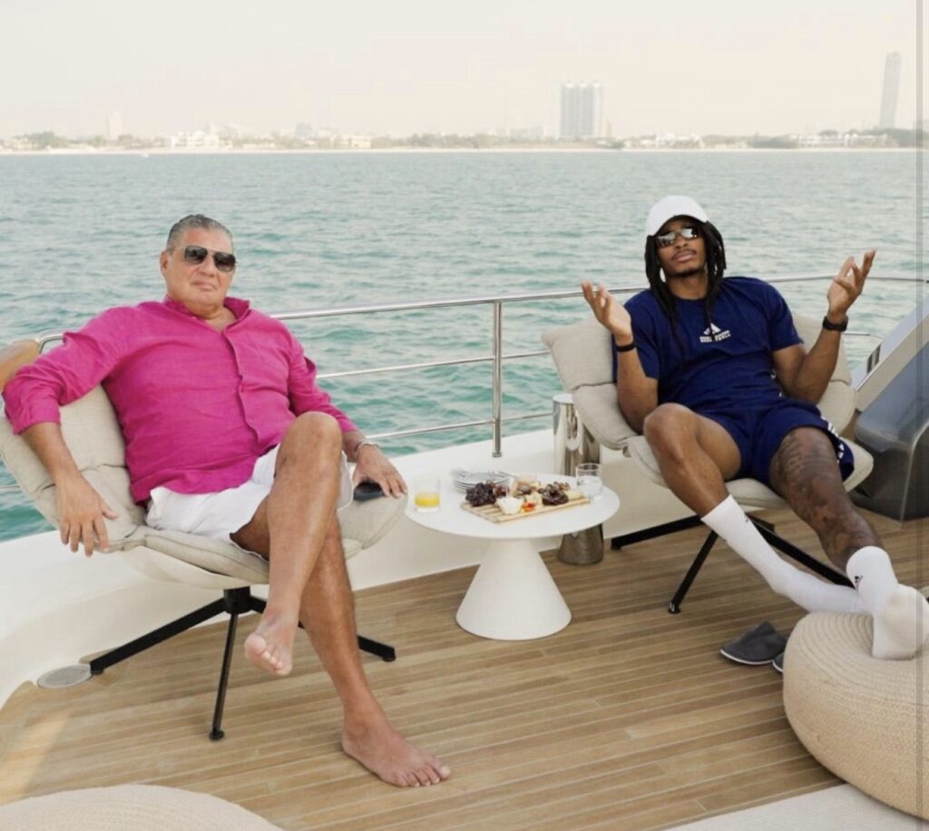 PRAVA NOVOGODIŠNJA BOMBA: Ražnatović otpočeo saradnju sa Monekeom!