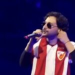 ZAPALIO INTERNET SVOJIM IZGLEDOM: Turski reper nastupao u dresu Zvezde u kome je pokorila Evropu!