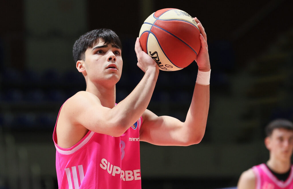 OČEVIM STOPAMA: Sin Predraga Danilovića potpisao prvi profesionalni ugovor!