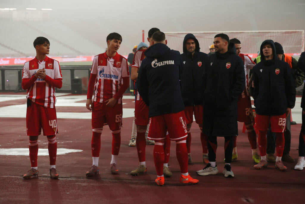 PEH ZA ZVEZDINOG DRAGULJA: Povreda prekinula uzlet mladog veziste – operacija bila neizbežna!