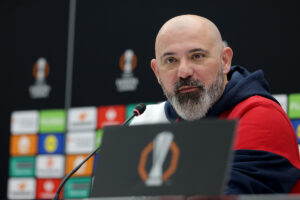 DEJAN STANKOVIĆ PRED SELTU ODBRUSIO NOVINARIMA: „Vidim da vi znate pre mene ko će da igra!“