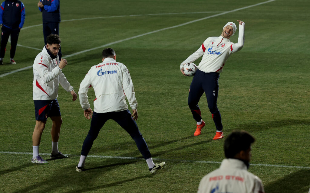ZAVIRITE SA NAMA NA TRENINGE CRVENE ZVEZDE I SELTE! (FOTO GALERIJA)