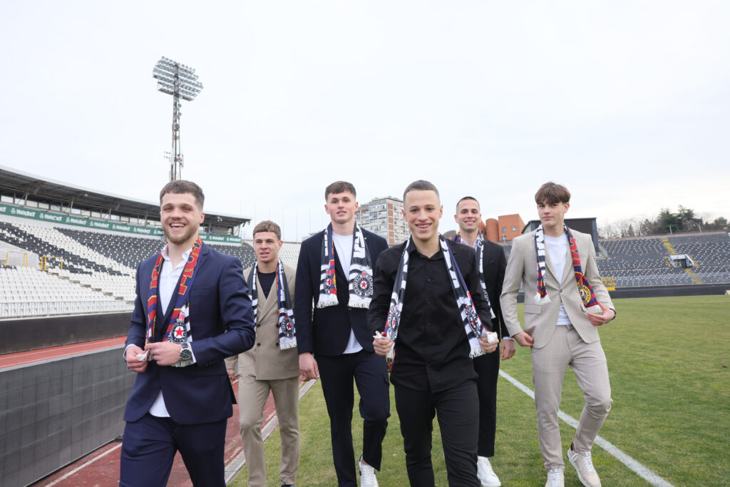 NOVA GENERACIJA PARTIZANOVIH BEBA JE TU: Partizan nastavlja uspešnu taktiku, mnogobrojni talenti potpisali ugovore!