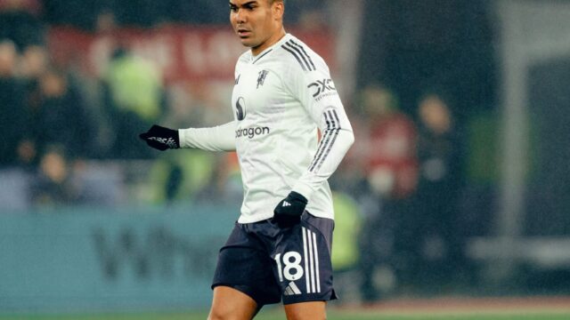 NEĆETE VEROVATI ZA KOLIKO JE IZOSTALO ŠIŠANJE NAVIJAČA: Milimetarski ofsjad osudio navijačaa na mnogo meseci bez mogućnosti da skrati kosu!