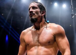 MA, NEMA NAMERU DA STANE: Cvjetićanin u finalu uprkos povredi prsta!