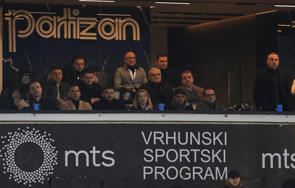 PAUNOVIĆ GLEDAO NAPET PARTIZAN: Selektor iz lože ispratio dramu u Humskoj!