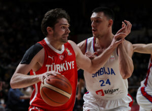 TURSKA NA POGON SRAMNIH SUDIJA SRUŠILA DESETKOVANU SRBIJU: Srbijo budi ponosna na svoje Orlove!