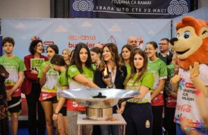 DIVNE SCENE: Više hiljada dece dočekalo Zero Waste i Coca-Cola Cup u beogradskim opštinama!