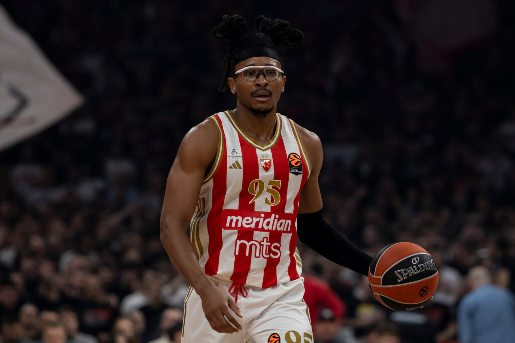 „NIGERIZACIJA“ CRVENE ZVEZDE, CELO SELO DOČEKALO ČIMU MONEKEA: Ovo su najlepše moguće scene koje sport može da nam podari!