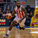 (POLUVREME) ZVEZDA DALA GAS U DRUGOJ ČETVRTINI: Borac pružio otpor jedino na početku!