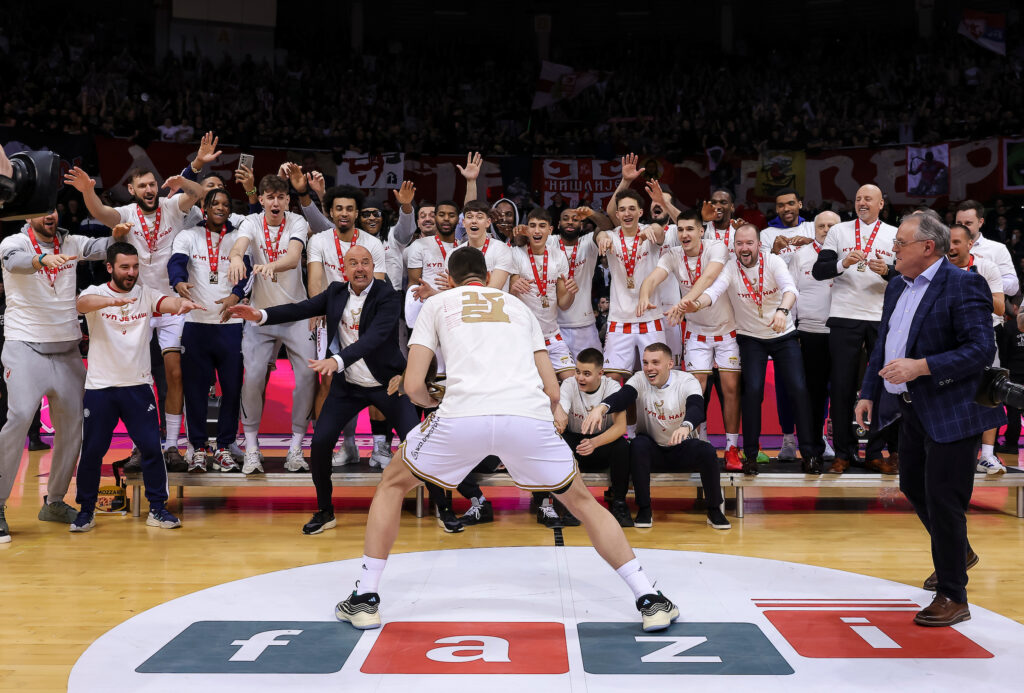 DVA PEHARA DO PARTIZANA: Crvena zvezda stigla do 49. trofeja u istoriji!