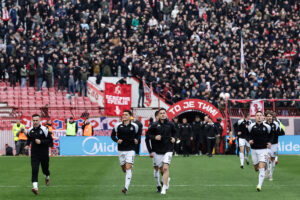 GOLMANI PARTIZANA OTIŠLI KOD GROBARA NA JUG: Navijači u transu!