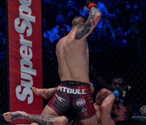 „KAD VIDIM KOMADIĆE MESA KAO NA NJEGOVOM LICU“: Bojković brutalno iskren nakon što je „ugasio“ neuništivog Ukrajinca!