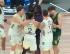 LESOR NAPRAVIO HAOS: Nasrnuo na protivničkog igrača po završetku meča, čeka se reakcija Evrolige!