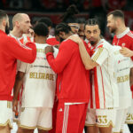 (POLUVREME) OLIMPIJAKOS ZA SADA BOLJI U BRATSKOM DUELU: Zvezda se vratila iz dvocifrenog zaostatka!